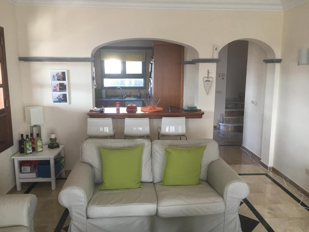 Luxury 3Bed Villa With Heated Private Pool, Full Sky And Free Wifi Плая Бланка Екстериор снимка